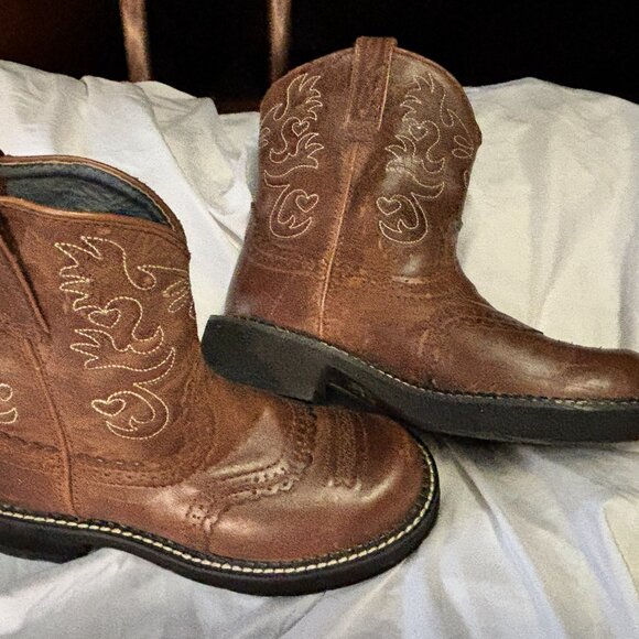 Women's size 8 B "Fat Baby" by Ariat, Leather Western Boot - Picture 8 of 10